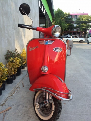 ขาย Vespa 64 อินเดีย พร้อมทะเบียนแท้โอนขนส่ง สีทำมาใหม่ไม่มีผุสภาพสวยมาก เครื่องดีมาก