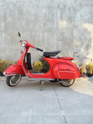 ขาย Vespa 64 อินเดีย พร้อมทะเบียนแท้โอนขนส่ง สีทำมาใหม่ไม่มีผุสภาพสวยมาก เครื่องดีมาก
