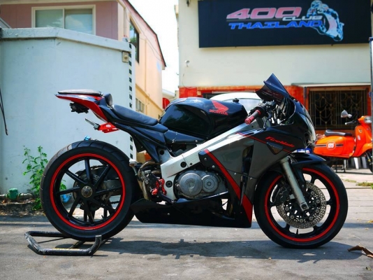 ขาย Honda VFR Nc30 พร้อมทะเบียนแท้ เครื่องสดๆรถทำสเต็ปแรงมาแล้ว สภาพจริงสวยมาก