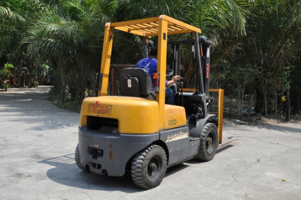 ขายFORKLIFT TCM FG20(2ตัน) เสา3เมตร สวยเดิมจากญี่ปุ่น ยังไม่เคยใช้ในไทย 139,000เท่านั้น!!
