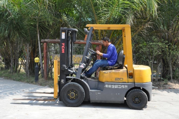 ขายFORKLIFT TCM FG20(2ตัน) เสา3เมตร สวยเดิมจากญี่ปุ่น ยังไม่เคยใช้ในไทย 139,000เท่านั้น!!