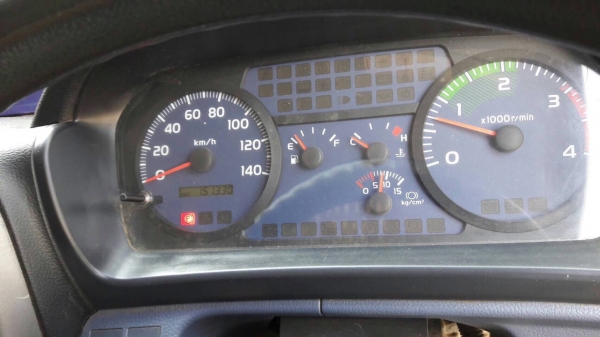 Hino  หกล้อ 175แรง  สวยพร้อมใช้