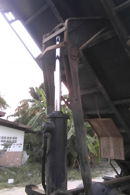 ขาย6ล้อร๊อคหัวนอกเครื่อง6HE195แรงดั้มเกษตรข้างปิเนียมรถสวยพร้อมใช้