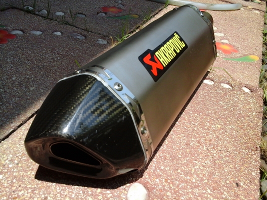 ขายท่อ AKRAPOVIC