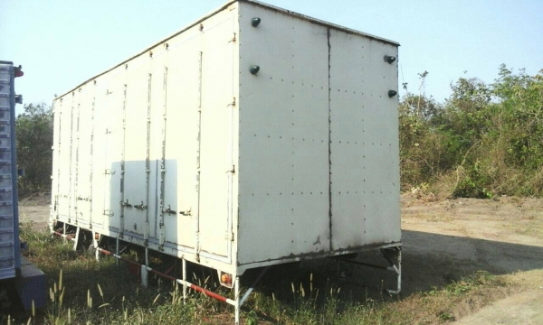 ตู้แห้ง 10บาน ยาว 7.4 เมตร