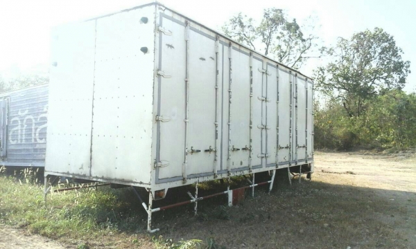 ตู้แห้ง 10บาน ยาว 7.4 เมตร