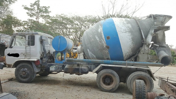 ขาย รถโม่ปูน โม่ตรง 5 คิว HINO FL176 ช่วงล่างใหญ่ 2 เพลา เครื่อง HO7C 180 แรงม้า คัสซีสวยตลอดเส้น สโลว์กลาง พวงมาลัยพาวเวอร์ ทะเบียนครบ ราคาต่อรองได้ครับ ขาย รถโม่ปูน โม่ตรง 5 คิว HINO FL176 ช่วงล่างใหญ่ 2 เพลา เครื่อง HO7C 180 แรงม้า คัสซีสวยตลอดเส้น สโลว์กลาง พวงมาลัยพาวเวอร์ ทะเบียนครบ ราคาต่อรองได้ครับ