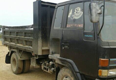 **590,000 บ.ต่อรอง/// 6ล้อดั้มดิน ISUZU ROCKY FRR-195 พาวเวอร์/ทริฟฟี่ Fหน้า-หลัง คัสซีดี มีดามช่วงคอนิดหน่อย ดั้ม5ตัน3.60ม.ยิงหน้า ยาง8.25/16 สภาพ70\% ภาษีเต็ม เล่มฯ ครบ ขายตามสภาพ พร้อมใช้งาน **ขาย ISUZU ROCKY FRR-195HP 6ล้อดั้มดิน5คิว สภาพดี ใช้งานวิ่งง