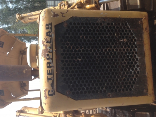 รถแทรกเตอร์ CAT D4D