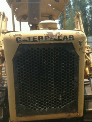 รถแทรกเตอร์ CAT D4D