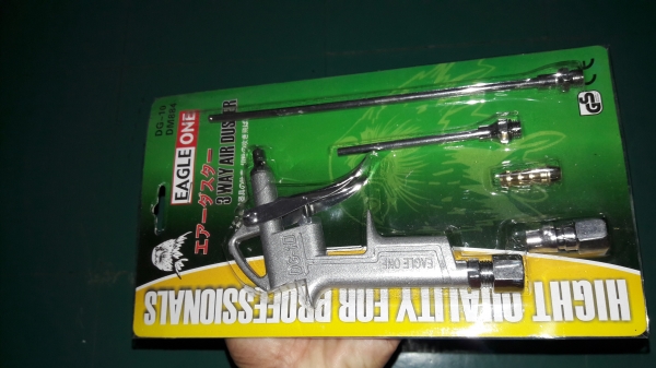 ขายชุดปืนเป่าลมEAGLE ONE Made in Taiwan.พร้อมอุปกรณ์4ชิ้น ขายชุดปืนเป่าลมEAGLE ONE Made in Taiwan.พร้อมอุปกรณ์4ชิ้น