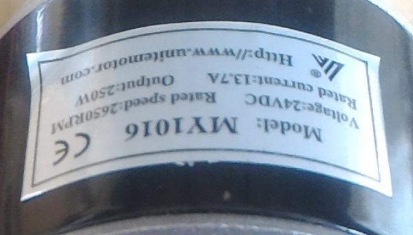 มอเตอร์หมุนขับใช้ไฟ DC  ขนาด 12 - 24 V. ต่อควบคุมความเร็วง่าย หมุน ซ้าย- ขวา ได้ ใช้นำไปขับปั๊มน้ำ , ทำรถ หรือทำงานอื่นๆได้ มีกำลัง 250 W.