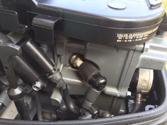 ขายเรือยาง 10ฟุตพร้อมเครื่องzuzuki df 15 แรง ติดต่อ 085-1001946