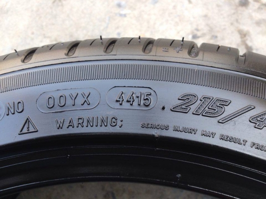 ยาง MICHELIN 215-45-17 ปี 15 ครบชุด 4 เส้น 4000 ยางลงสนามรอบเดียวยางสวยๆไม่มีปะไม่บวมดอกเต็มๆยางเหลือเยอะวิ่งใด้อีกนานค่ะ