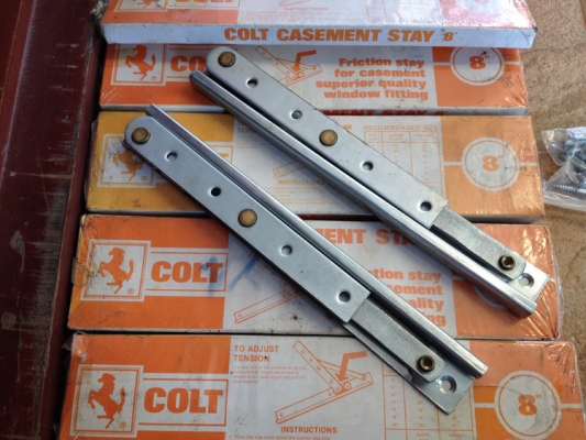 ขายวิสโก้หน้าต่างตราม้าCOLTงานเก่าเก็บแพ็ค2ตัว