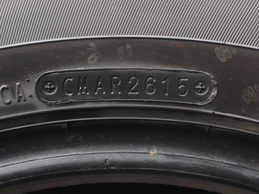 ยาง DUNLOP 185-60-15 ปี 15 ครบชุด 4 เส้น 3000 สภาพสวยๆดอกยางนิ่มๆไม่บวมเอาไปวิ่งกันยาวๆราคาเบาๆค่ะ