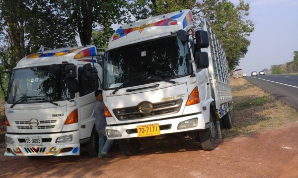 หกล้อ ฮีโน่ FC4J145แรง มี2คัน ปี47-49ช่วงยาว5.50ม สภาพดีสวยเดิมๆพร้อมใช้ ทะเบียนพร้อมโอน หกล้อ ฮีโน่ FC4J145แรง มี2คัน ปี47-49ช่วงยาว5.50ม สภาพดีสวยเดิมๆพร้อมใช้ ทะเบียนพร้อมโอน