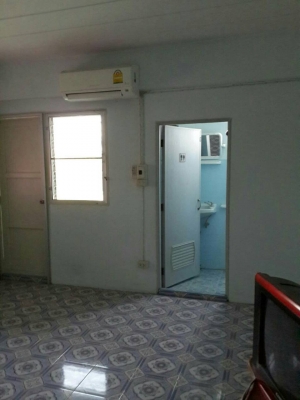 ขายหอพัก ขนาด 30 ห้อง  อ.อุทัย จ.พระนครศรีอยุธยา 1 งาน 4 วา