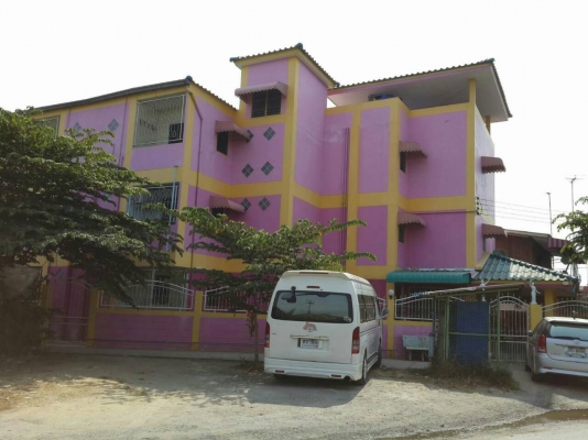 ขายหอพัก ขนาด 30 ห้อง  อ.อุทัย จ.พระนครศรีอยุธยา 1 งาน 4 วา