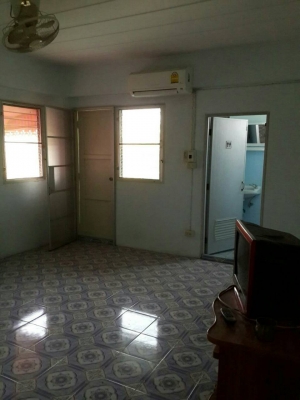 ขายหอพัก ขนาด 30 ห้อง  อ.อุทัย จ.พระนครศรีอยุธยา 1 งาน 4 วา