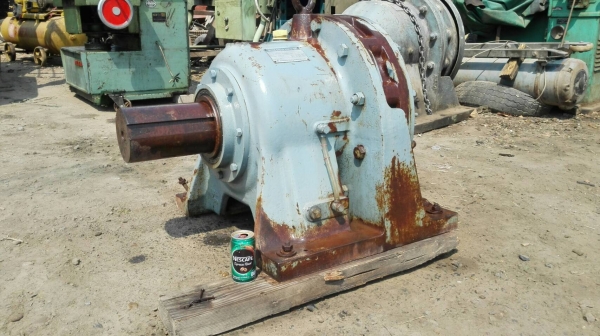 *** Sold *** หัวเกียร์ทดขนาดใหญ่ Sumitomo Cyclo drive ทด 1:29 ใช้กับมอเตอร์ 50-75 HP ของใหม่ 100\% ยังไม่เคยใช้งาน.