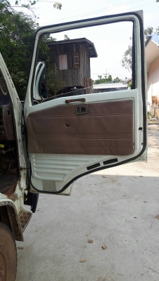 หกล้อ hino FB113 เครื่อง WO4D1 117 แรง เฟื้องท้าย FC หน้าหลัง ยาว 5 เมตร เครื่องดีคันซีสวย เอกสารครบ