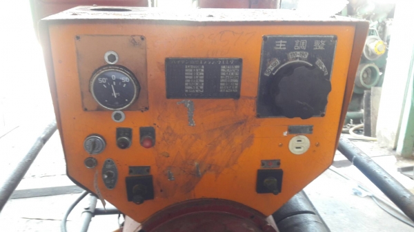 ตู้เชื่อมสนาม เบนซิน2สูบ นำเข้าจากญี่ปุ่น