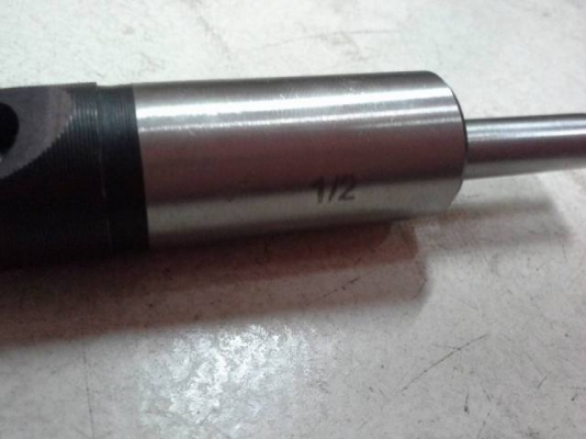 ขายดอกเจาะรูเหลี่ยมตรารวงข้าวงานเก่าเก็บ ขนาด1/2" ขายดอกเจาะรูเหลี่ยมตรารวงข้าวงานเก่าเก็บ ขนาด1/2"