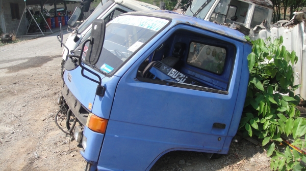 หัว NPR สวยๆ ขาหน้า-หลัง กันชน ของครบ ยกใส่รถได้เลย