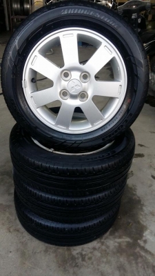 ขายล้อแม็กmitsu mirage 14" ยางปี12  สนใจติดต่อ ตาเล็ก ล้อและยางครับ 081-3747940
