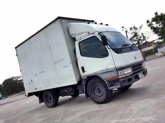 MITSUBISHI รถบรรทุก 4 ล้อ 2006