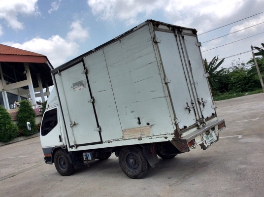 MITSUBISHI รถบรรทุก 4 ล้อ 2006