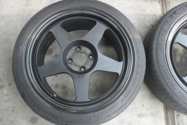 ล้อแท้ขอบ17นิ้ว4รุ100 กว้าง7.5ET40 พร้อมยาง สวยๆ 4 ล้อ ราคา 6900 บาท
