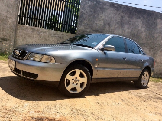 AUDI A4 2.4 V6 1998