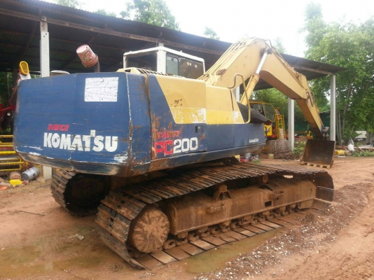 ขายรถขุด แบคโคKOMATSU PC200-5 เครื่องดี ช่วงล่างดี เอวแน่น ทำงานเร็ว สภาพสวยพร้อมใช้งาน สนใจโทร 090-8588220คุณนะ 093-3258446คุณบิว หรือเข้าดูสินค้าอื่นๆได้ที่ www.truck.in.th/498 หรือเพจFacebook ณรงค์ ซื้อขายรถมือสอง (เว็บไซต์ส่วนตัว) หรือFacebook คุณนะ ร