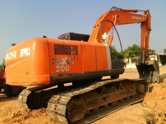 ขายรถแบคโฮ HITACHI ZX200-3 เอกสารเล่มทะเบียน 10000 ชม.ราคา 1480000