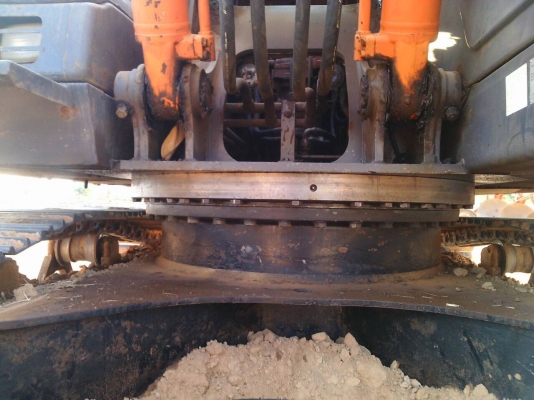 ขายรถแบคโฮ HITACHI ZX200-3 เอกสารเล่มทะเบียน 10000 ชม.ราคา 1480000