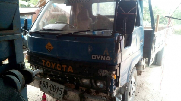 ขายโตโยต้า  วางเครื่อ่ง 110 อีซูสุ  เอกสารพร้อมโอน