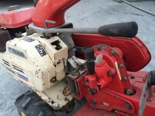 รถพรวนดินเดินตาม  YANMAR   YK400 รหัสสินค้า : 80903707 ติดต่อ Tel.086-8150487 www.nihonmono.com