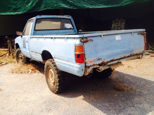 นิสสัน 4 ล้อ สองเพลา โฟวิน เครื่อง Z16  ขายตามสภาพ