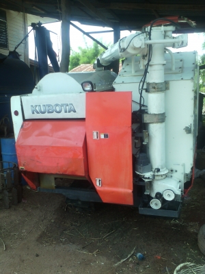 รถเกี่ยวข้าว