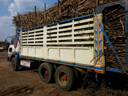 ขายรถ10ล้อ 2เพลา เครื่อง260แรง สภาพสวยพร้อมใช้งาน เอกสารพร้อมโอน สนใจโทร 090-8588220คุณนะ 093-3258446คุณบิว หรือเข้าดูสินค้าอื่นๆได้ที่ www.truck.in.th/498 หรือเพจFacebook ณรงค์ ซื้อขายรถมือสอง (เว็บไซต์ส่วนตัว) หรือFacebook คุณนะ รถบรรทุก