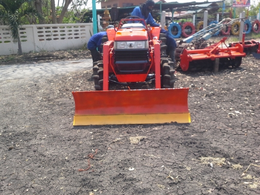 ขายครับ3408DIอุปกรหน้าหลังรถพร้อมใช้งาน