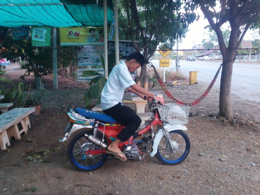 ขายดรีมคุรุ ลูกเชีย เเคมซิ่ง (มีเล่มทะเบียน เลขเครื่องโครงตรงกัน ไม่โอน) รถพร้อมใช้งาน ค่าตัว 10500 บ. ขายดรีมคุรุ ลูกเชีย เเคมซิ่ง (มีเล่มทะเบียน เลขเครื่องโครงตรงกัน ไม่โอน) รถพร้อมใช้งาน ค่าตัว 10500 บ.