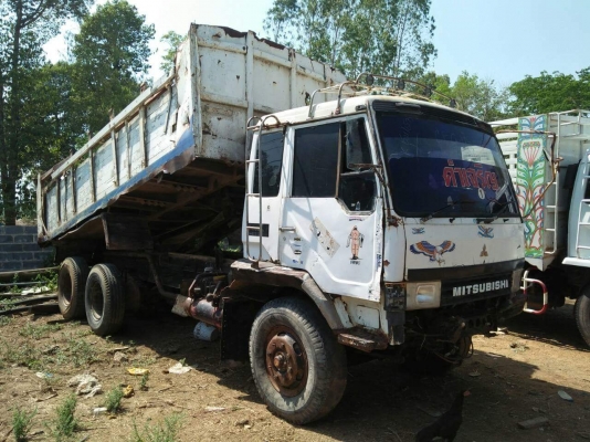 ขายรถ10ล้อ ดั้ม2เพลา FN527M-A เอกสารพร้อมโอน สนใจโทร 090-8588220คุณนะ 093-3258446คุณบิว หรือเข้าดูสินค้าอื่นๆได้ที่ www.truck.in.th/498 หรือเพจFacebook ณรงค์ ซื้อขายรถมือสอง (เว็บไซต์ส่วนตัว) หรือFacebook คุณนะ รถบรรทุก