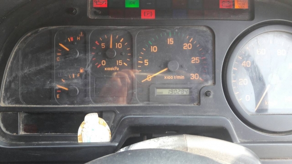 ขายรถบรรทุก 10 ล้อดัมพ์ ISUZU DECA 270 แรงม้าปี 2551 ราคา 1650000 ขายรถบรรทุก 10 ล้อดัมพ์ ISUZU DECA 270 แรงม้าปี 2551 ราคา 1650000