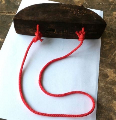 กระโล๊ก กระฮอก หรือที่แขวนคอสัตว์ไม้เก่า ตัวใหญ่ที่2 แกะสลักมือ เนื้อไม้พิเศษๆ หายากมากนะครับ