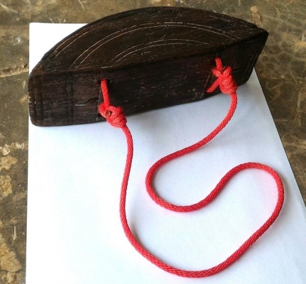 กระโล๊ก กระฮอก หรือที่แขวนคอสัตว์ไม้เก่า ตัวใหญ่ที่3 แกะลายสลักมือ แฮนด์เมดเนื้อไม้พิเศษๆ หายากนะครับ