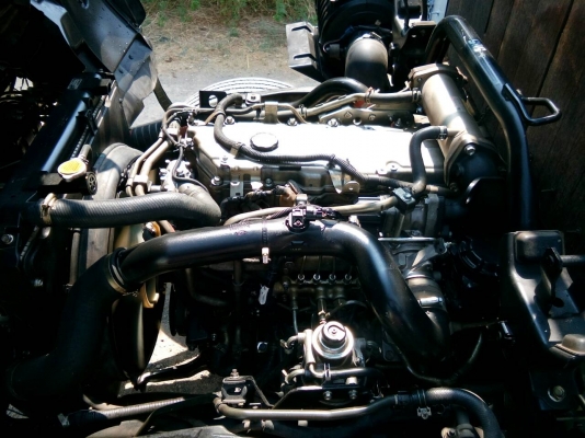 6 ล้อกลาง EURO.3*  ISUZU  FRR 210 แรง *คอมมอนเรว* ยาว 5.60ม. รถสวยเดิม+สวยจริง *รถห้างแท้ * มีเล่มพร้อมโอน *