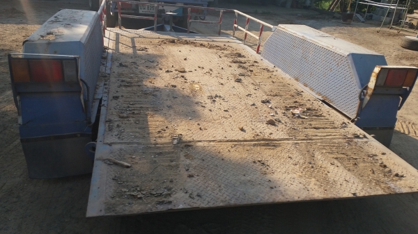 รถบรรทุก NKR เป็นรถประกอบ 4ล้อ ยาว 4.20 เมตร เครื่อง 85 แรงม้า ขายพร้อมเทรนเลอร์ บรรทุกแม็คโครเล็ก ราคา 380000 บาท